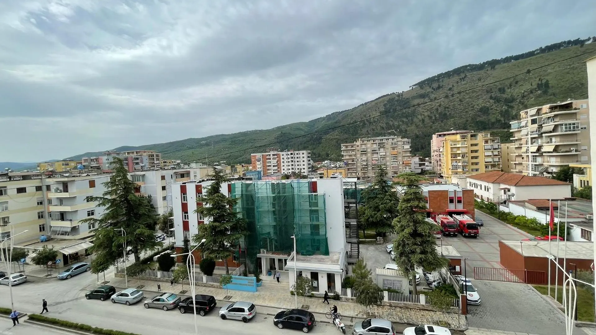 Johnny Apartment Μπεράτ 0*,